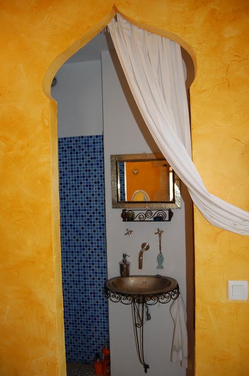 Maison D'Hotes Le Mas De Lila Vers Pont du Gard Room photo